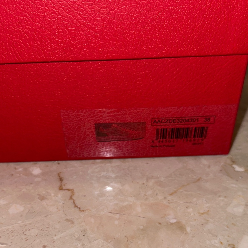 Carolina Herrera White Low-Top Sneakers with Red Heel Detail - Picture 12 of 15